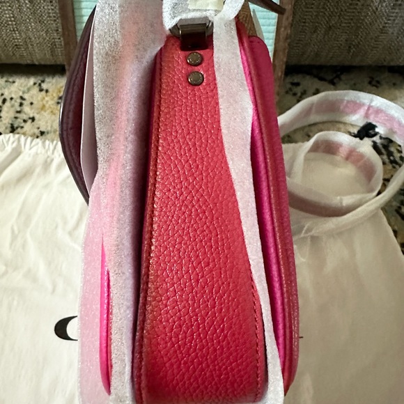 Coach Cassie Signature Block Tan/Pink/Red - Picture 6 of 11